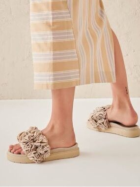 INUIKII LORY LU SLIDE SANDALS